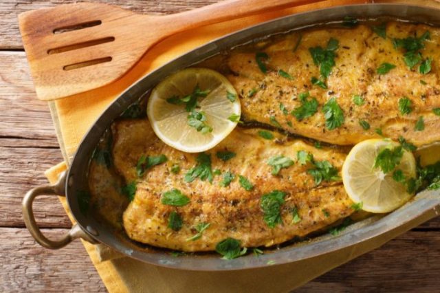 طريقة عمل شرائح السمك الفيليه بصوص الليمون