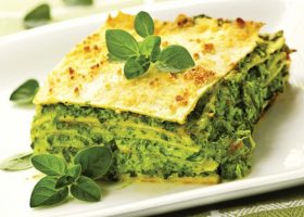طريقة عمل لازانيا بالسبانخ واللحم المفروم
