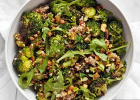 طريقة عمل سلطة كينوا بالبروكلي والأفوكادو