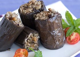 طريقة عمل محشي باذنجان للرجيم