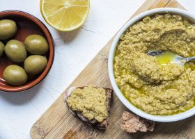 طريقة عمل معجون الزيتون الأخضر