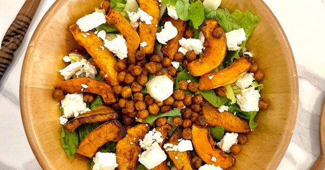 طريقة عمل سلطة القرع المشوي بالحمص