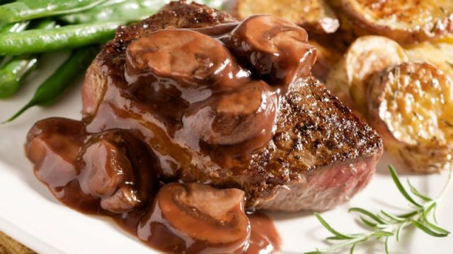 طريقة عمل فيليه اللحم بصلصة الصويا صوص