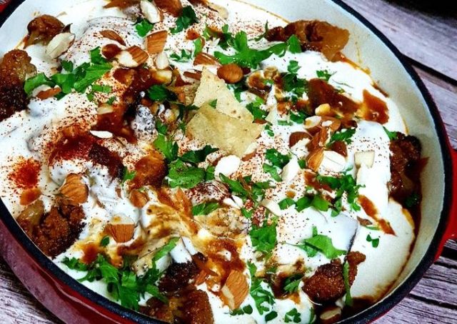 طريقة عمل فتة الزهرة والباذنجان