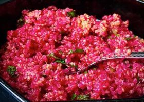 طريقة عمل تبولة الكينوا بالشمندر