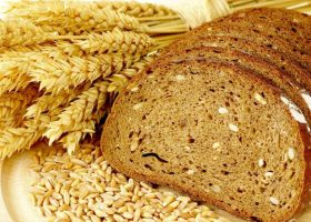 طريقة عمل خبز توست بالحبوب