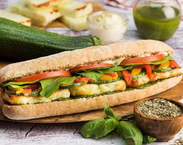 طريقة عمل ساندوتش جبن حلوم