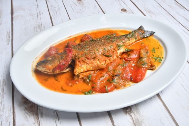 طريقة عمل سمك مشوي على الطريقة العُمانية