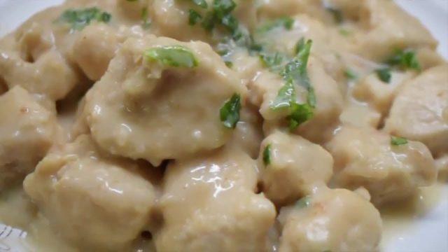 طريقة عمل صوص ابيض للدجاج