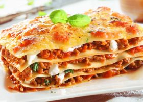 طريقة عمل شرائح لازانيا باللحم المفروم