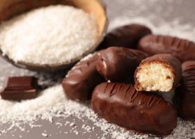 طريقة عمل شوكولاتة باونتي