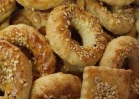 طريقة عمل كعك مالح بحبة البركة