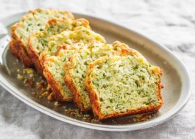 طريقة عمل كيكة الزعتر