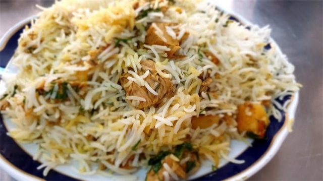 طريقة عمل برياني بالتونة والجزر