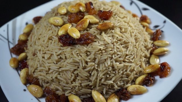 طريقة عمل الأرز البسمتي بالمكسرات