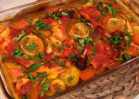 طريقة عمل طاجن السمك مع الخضار للرجيم