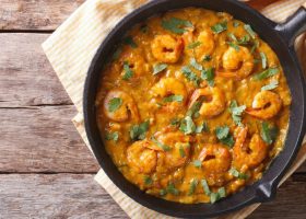 طريقة عمل جمبري بالكاري واللبن الزبادي