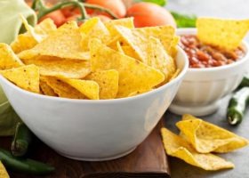 طريقة عمل ناتشوز للأطفال