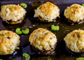 طريقة عمل مشروم محشي بالكابوريا والجبنة