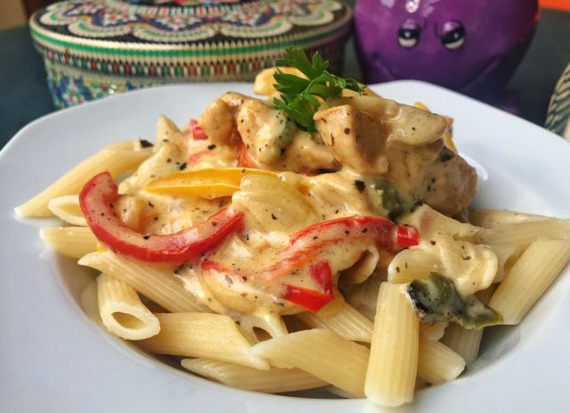 طريقة عمل ستروغونوف دجاج