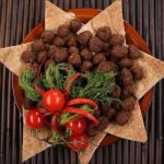 طريقة عمل كباب الميرو مع السلطة