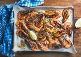 طريقة عمل روبيان مشوي بالقصدير