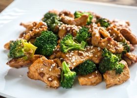 طريقة عمل دجاج صيني بالبروكلي