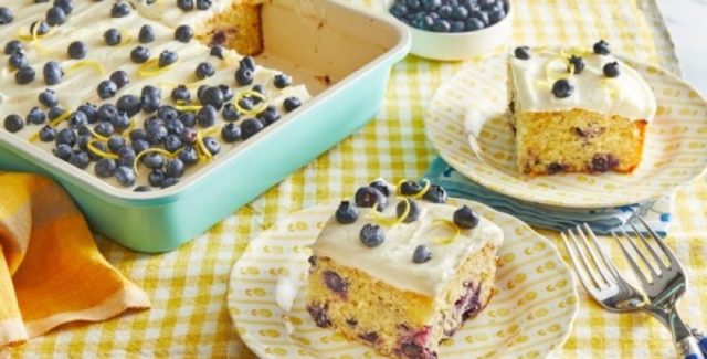 طريقة عمل كيكة العنب الشهية