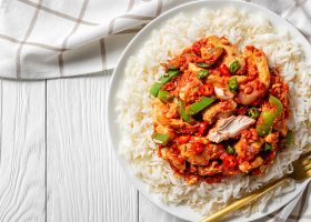 طريقة عمل دجاج فاهيتا مع الأرز