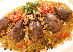 طريقة عمل كبسة اللحم بالموزة