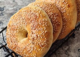 طريقة عمل الخبز الحجازي