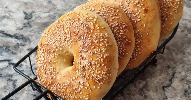 طريقة عمل الخبز الحجازي