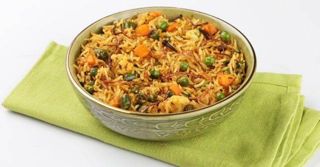 طريقة عمل بريانى الخضار