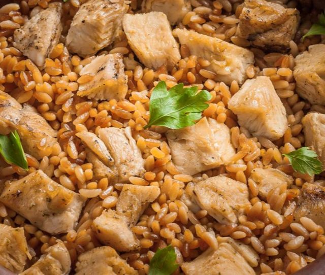 طريقة عمل معكرونة لسان العصفور