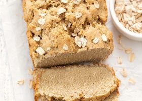 طريقة عمل خبز الشوفان بالزبادي