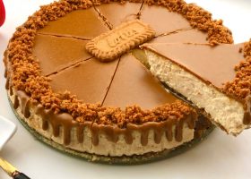 طريقة عمل تشيز كيك اللوتس بالكراميل