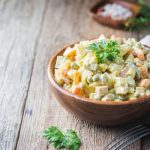 طريقة عمل سلطة البطاطس والذرة