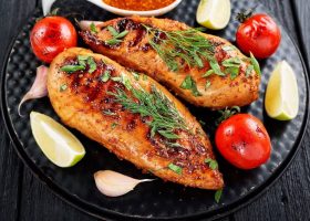 طريقة عمل صدور الدجاج المتبلة لمرضى السكري