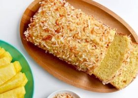 طريقة عمل كيك جوز الهند بالأناناس