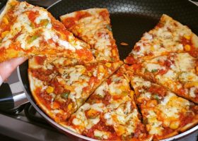 طريقة عمل بيتزا المقلاة السريعة