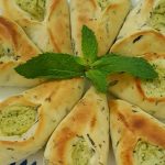طريقة عمل فطيرة الزعتر الأخضر والجبنة