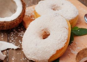 طريقة عمل دونات جوز الهند لمرضى السكر