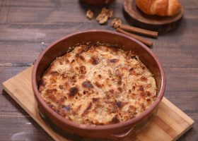 طريقة عمل أم علي بالكرواسون والحليب المكثف