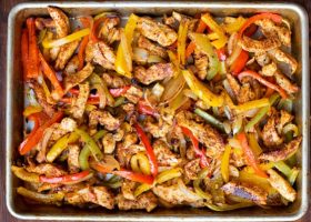 طريقة عمل دجاج بالخضار والكاري للرجيم