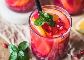 طريقة عمل عصير الرمان بالبرتقال