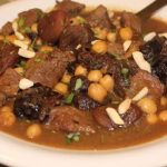 طريقة عمل يخنة اللحم مع الحمص