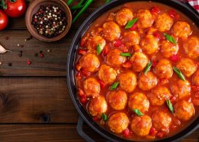 طريقة عمل شوربة كرات اللحم المكسيكية