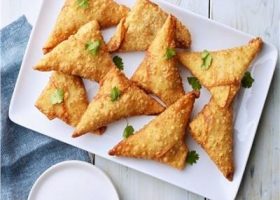 طريقة عمل سمبوسة الجبن بالبسطرمة