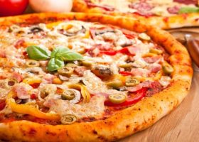 طريقة عمل بيتزا البصل