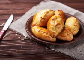 طريقة عمل صمون بالجبن